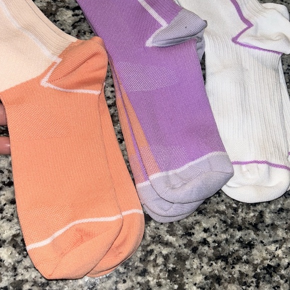 ***Bundle*** Nike Socks - Picture 3 of 3